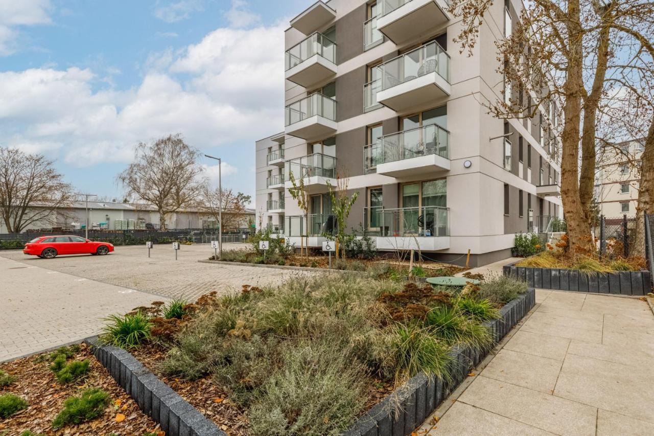 Green Square Apartment With Balcony Swinoujscie By Noclegi Renters Kültér fotó
