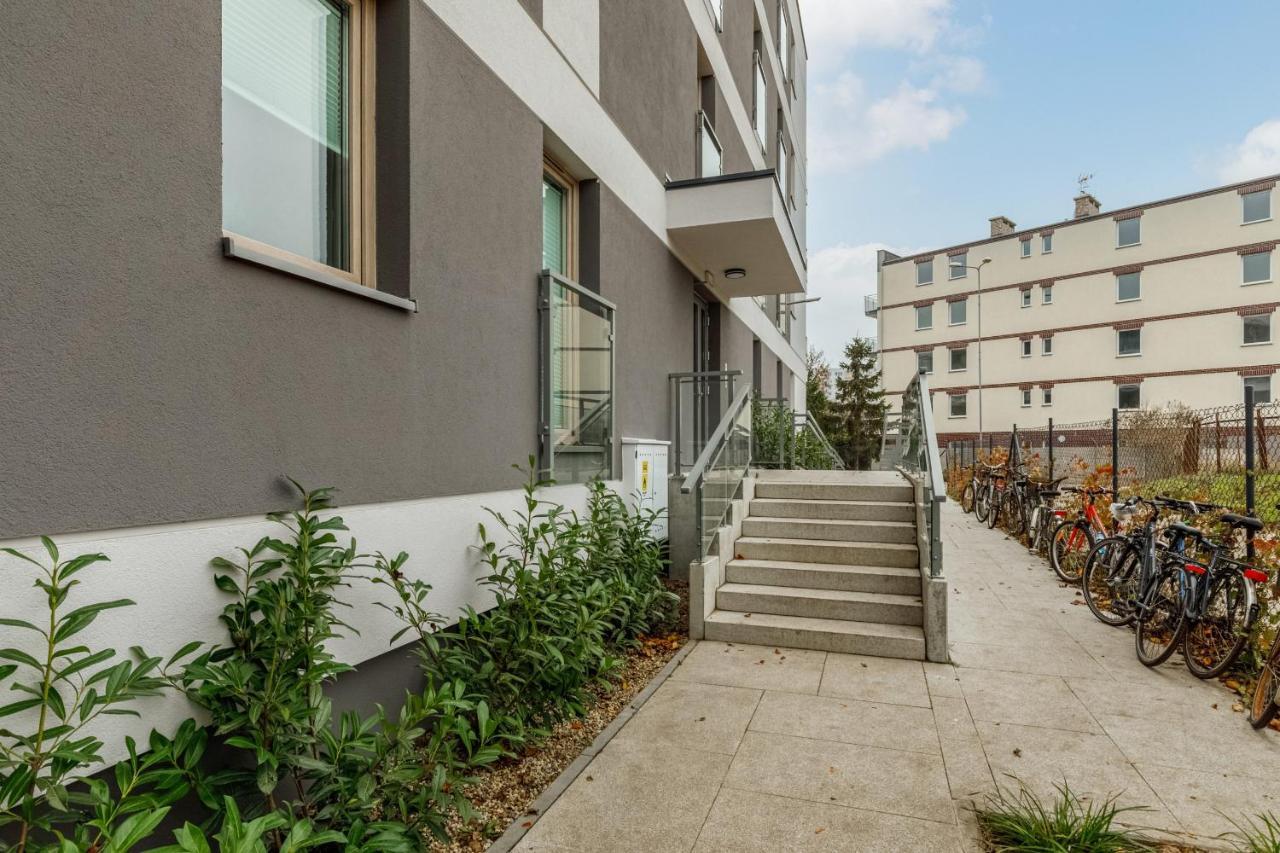 Green Square Apartment With Balcony Swinoujscie By Noclegi Renters Kültér fotó