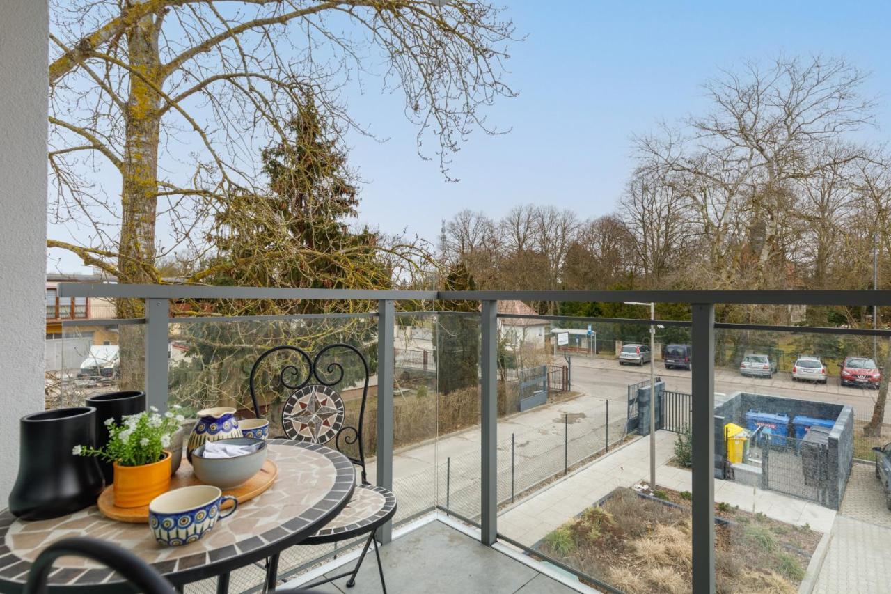 Green Square Apartment With Balcony Swinoujscie By Noclegi Renters Kültér fotó