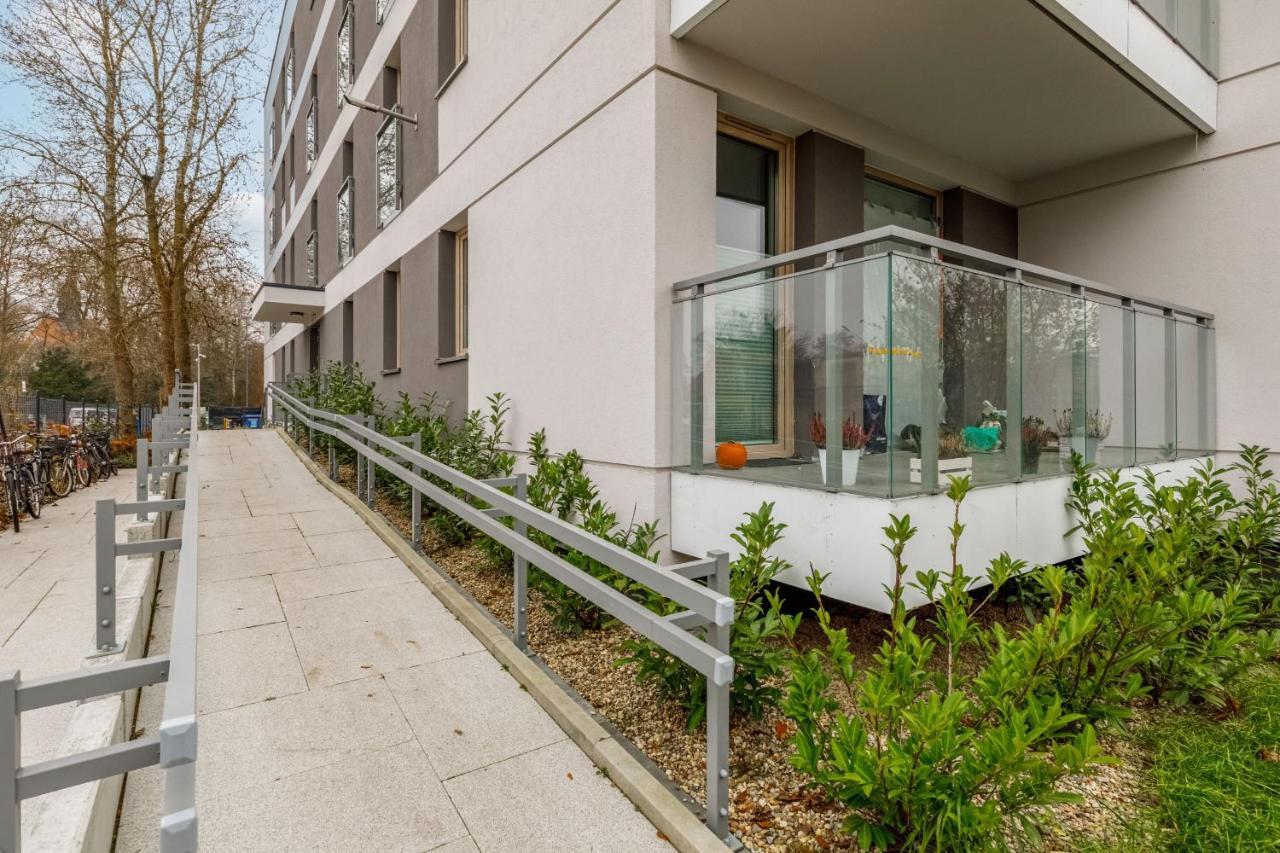 Green Square Apartment With Balcony Swinoujscie By Noclegi Renters Kültér fotó